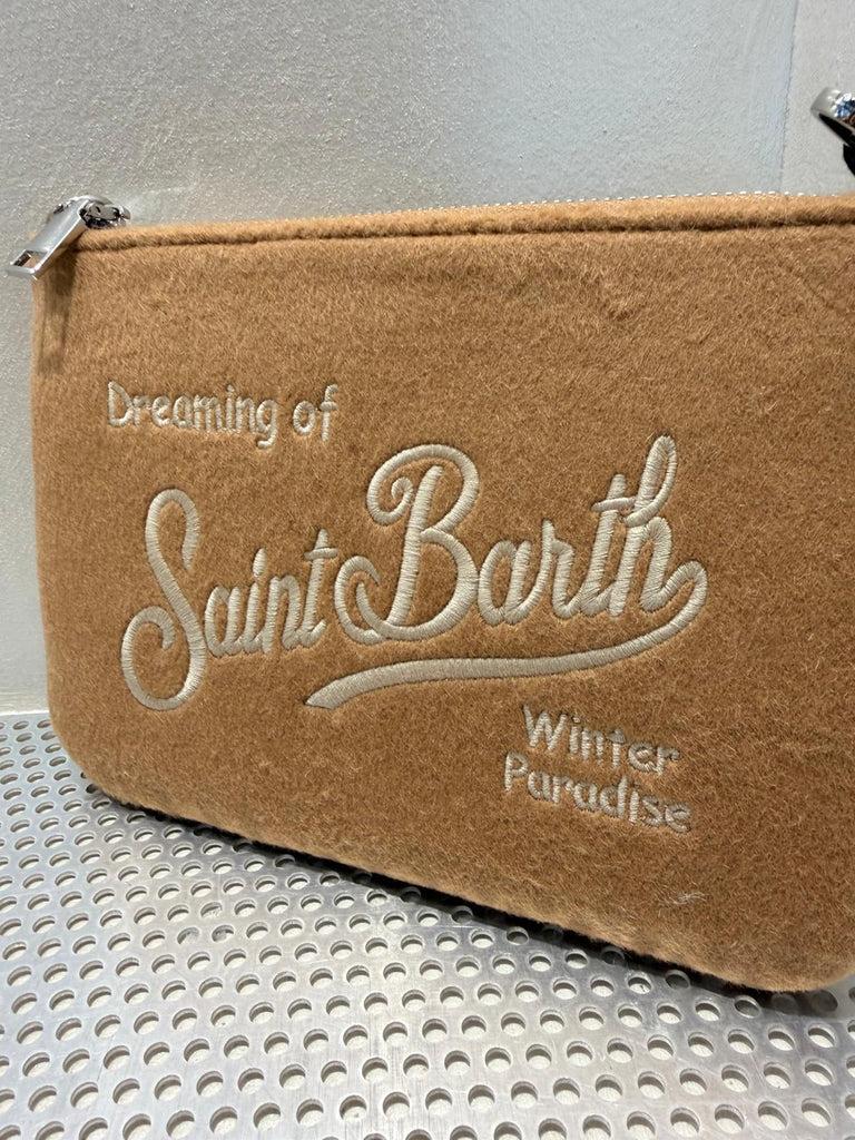 00163IPARISIENNE CA_1_P