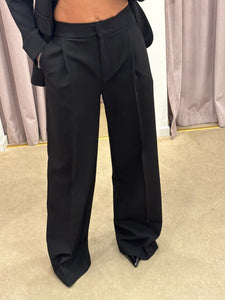 PANTALONE AMPIO NERO MARYLEY