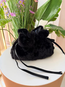 BORSA MORBIDA IN ECOPELLICCIA NERA LIUJO
