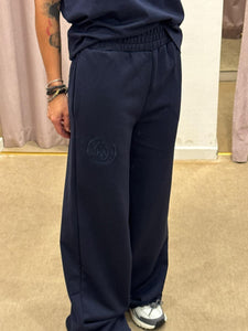 PANTALONE BLU NOTTE IN FELPA CON RICAMO LOGO GAELLE
