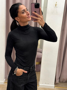 MAGLIA ADERENTE NERA HAVEONE