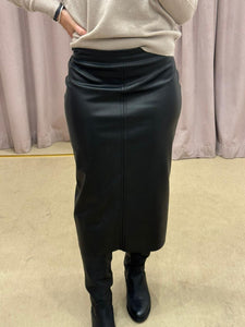 GONNA MIDI IN ECOPELLE NERA TENSIONE IN