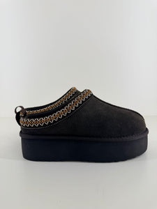 MULES IN CAMOSCIO MORO OVYE