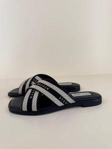 SANDALO BASSO NERO STEVE MADDEN