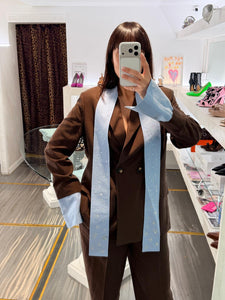 BLAZER CIOCCOLATO CON SCIARPA GIOIELLO LIUJO