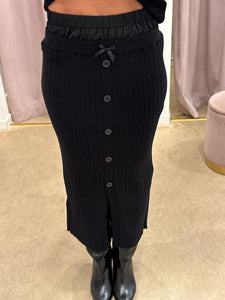 GONNA IN MAGLIA NERA LIUJO